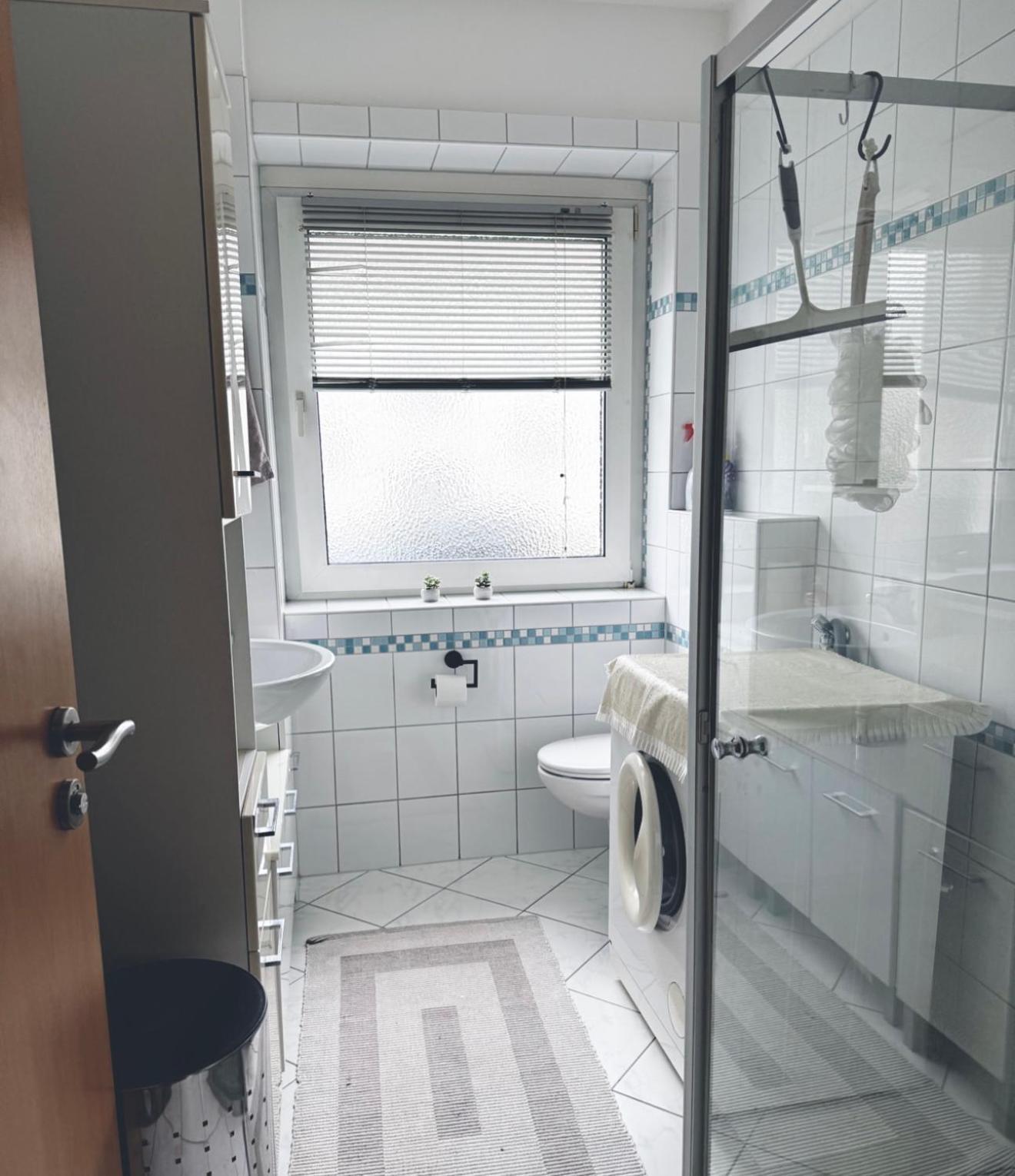 Zentrale Grosse Vollausgestattete Wohnung Fuer Alle Zwecke Perfekt Geeignet فيتن المظهر الخارجي الصورة